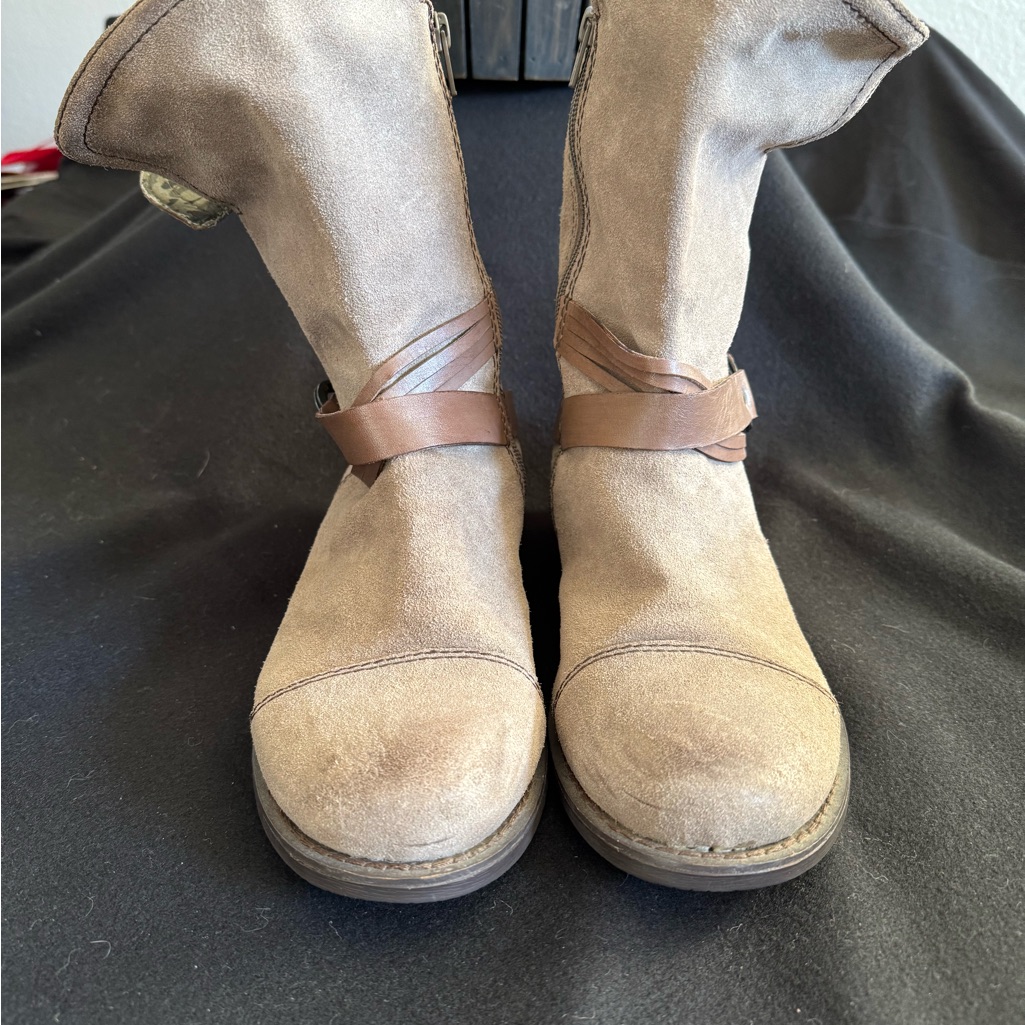 Women's Suede Ankle Boots - Taupe